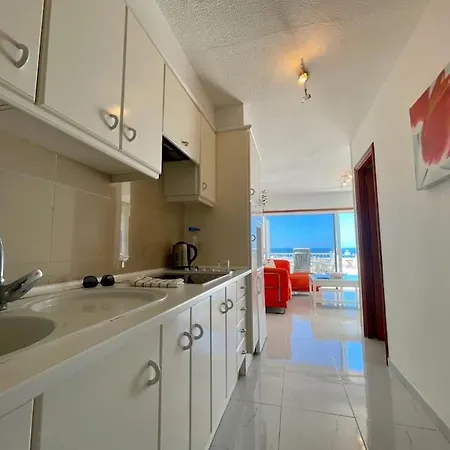 Apartament Oceanfront In Center Of Gigantes